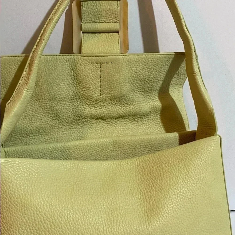 Adrienne Vittadini green leather shoulder handbag